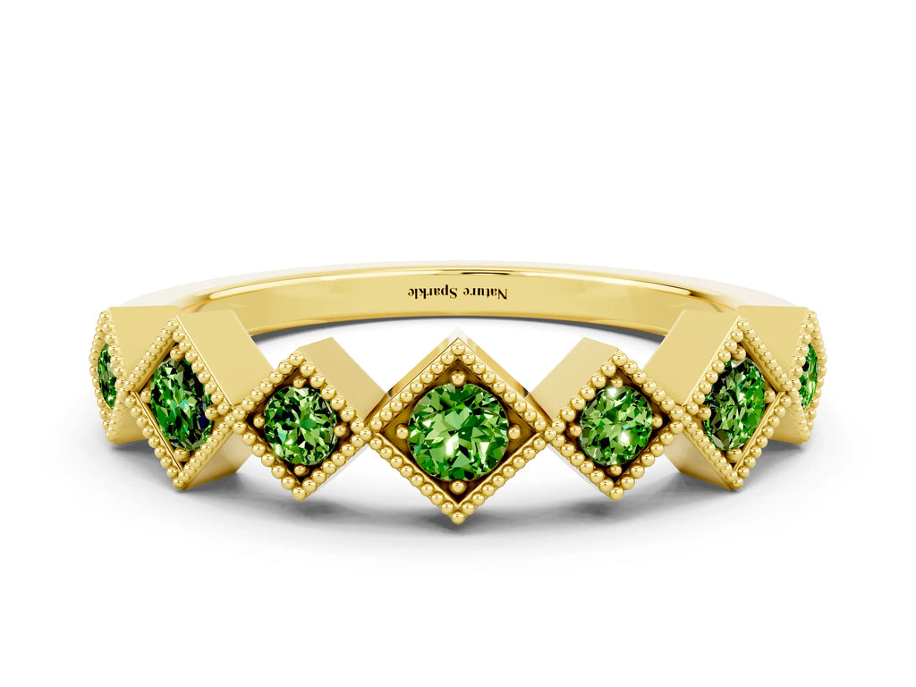 Round Peridot Square Bezel Chevron Band in Yellow gold with Milgrain Detailing