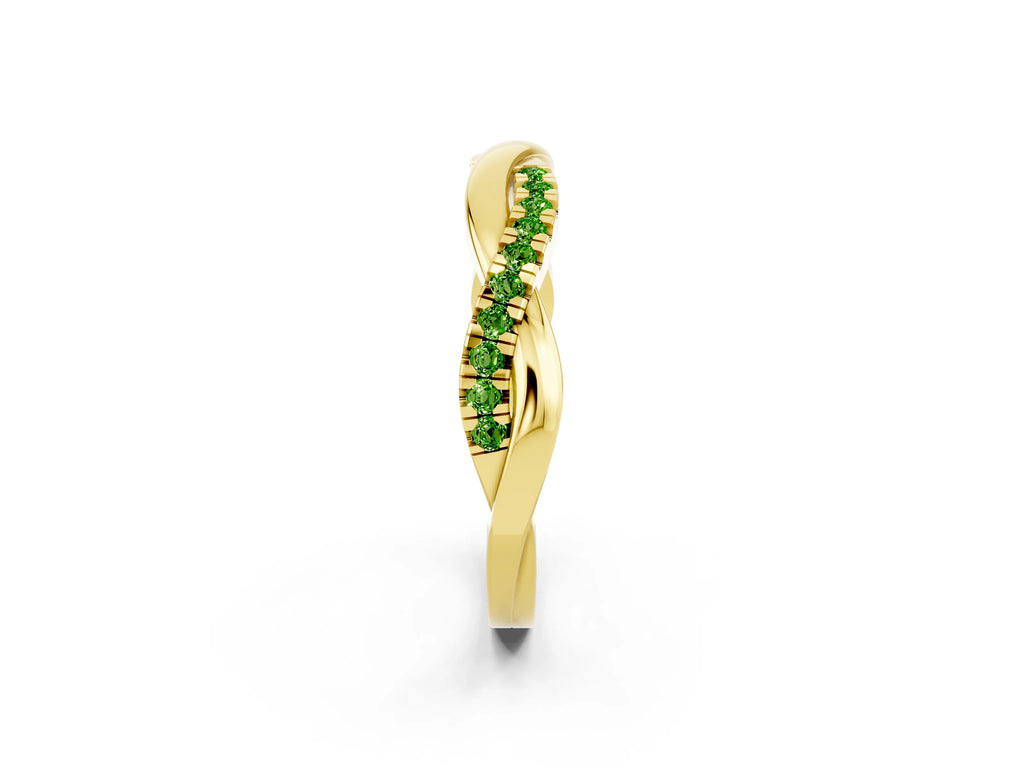 Round Peridot Twisted Infinity Band in Yellow gold with Prong Setting