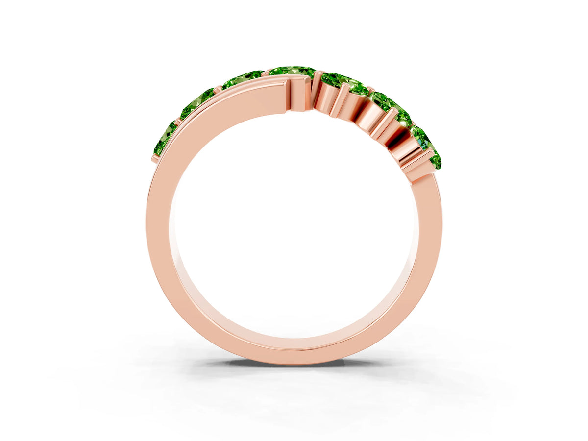 Round Peridot Wave Band in Rose gold with Channel and Shared Prong Setting