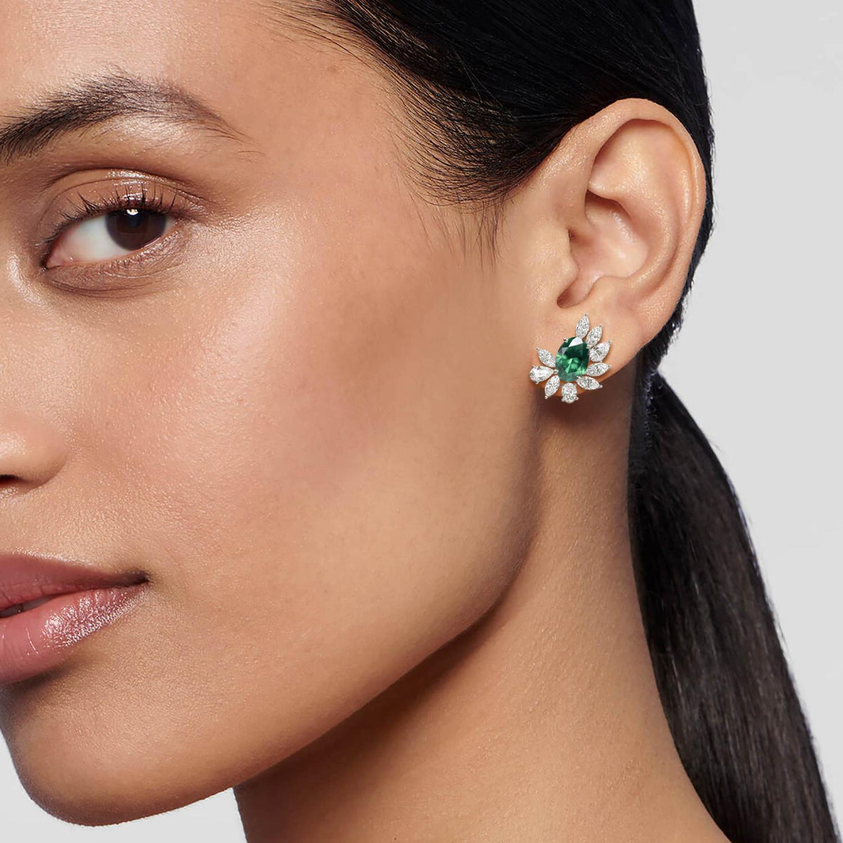 White gold Diamond Earrings · 4.38 ctw