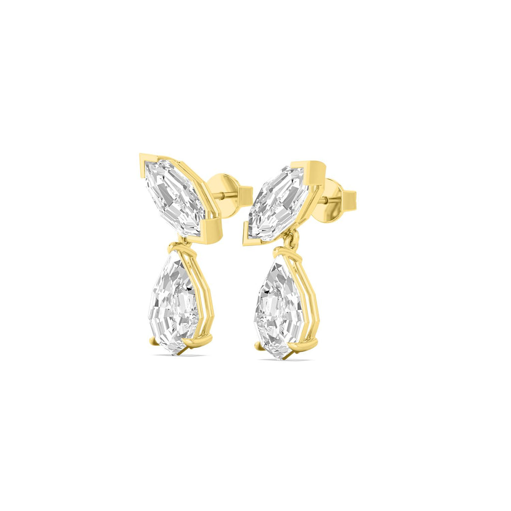 Yellow gold Diamond Earrings · 7.29 ctw