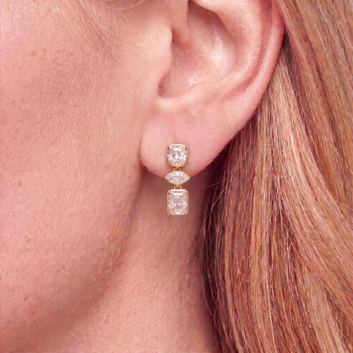 Yellow gold Diamond Earrings · 3.25 ctw