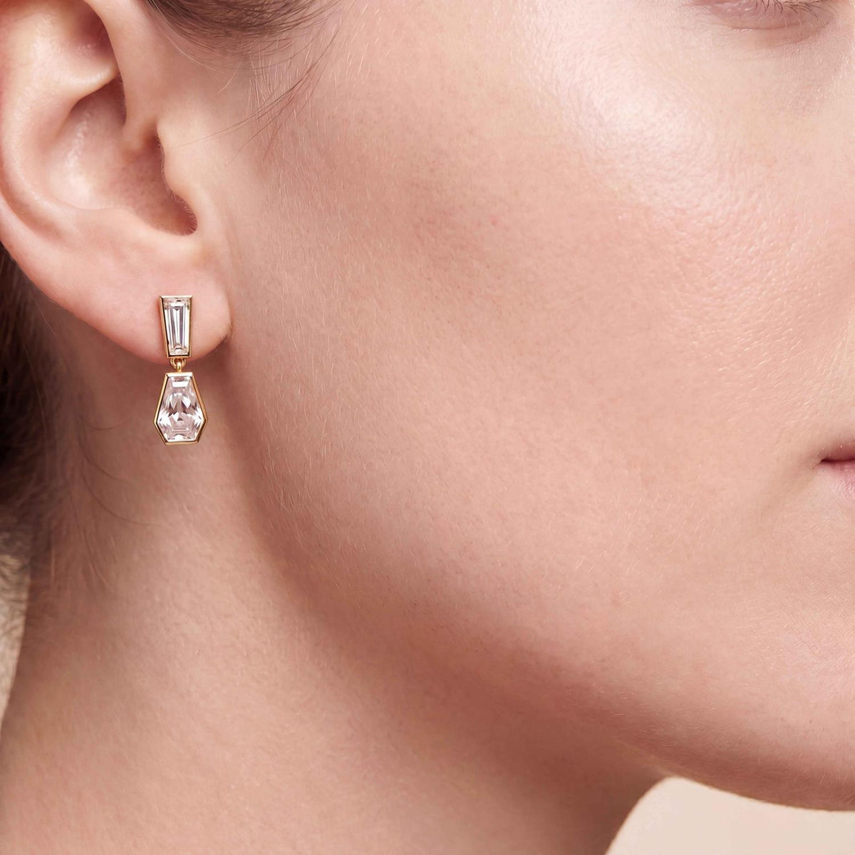 Yellow gold Diamond Earrings · 3.95 ctw