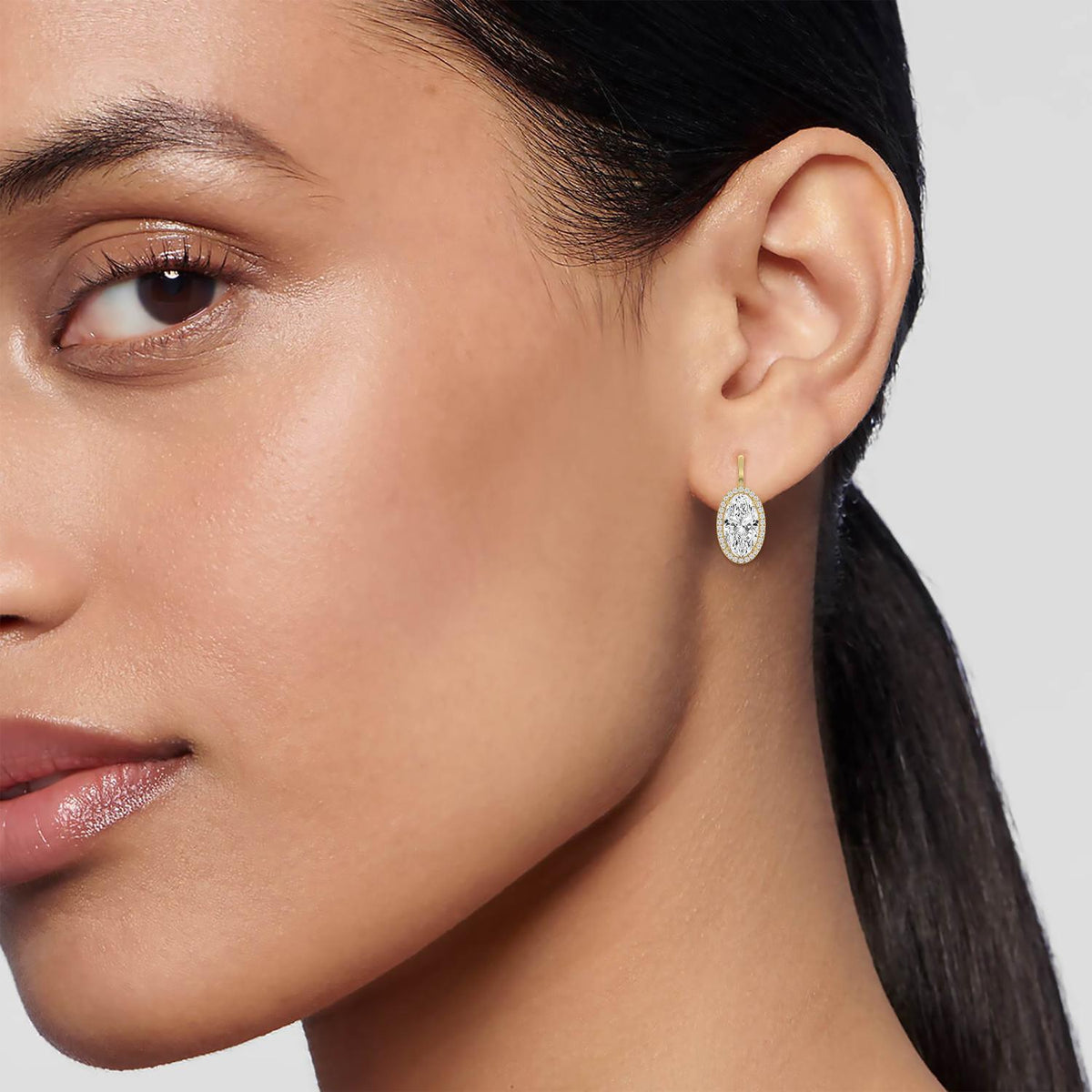 Yellow gold Diamond Earrings · 3.22 ctw