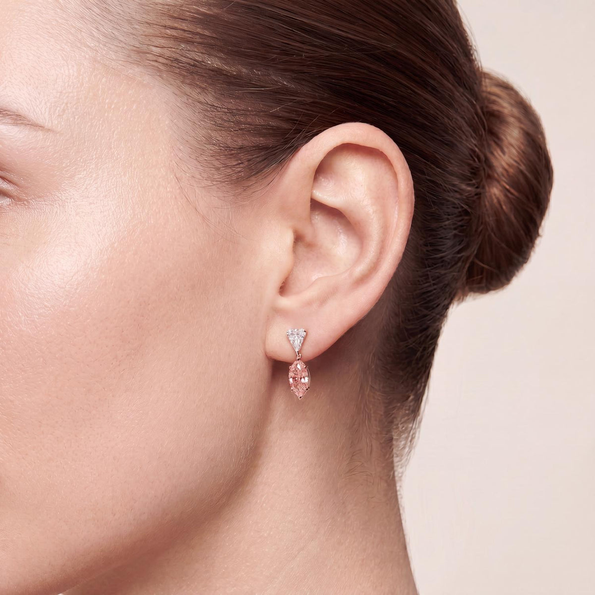 Rose & White gold Diamond Earrings · 7.39 ctw