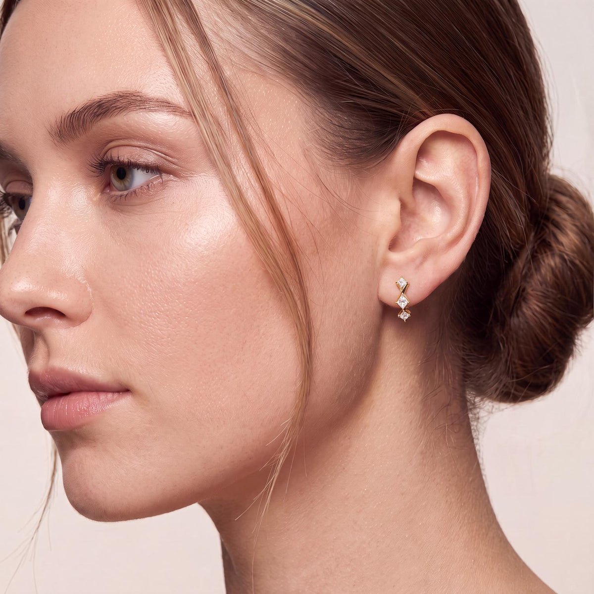 Yellow gold Diamond Earrings · 3 ctw