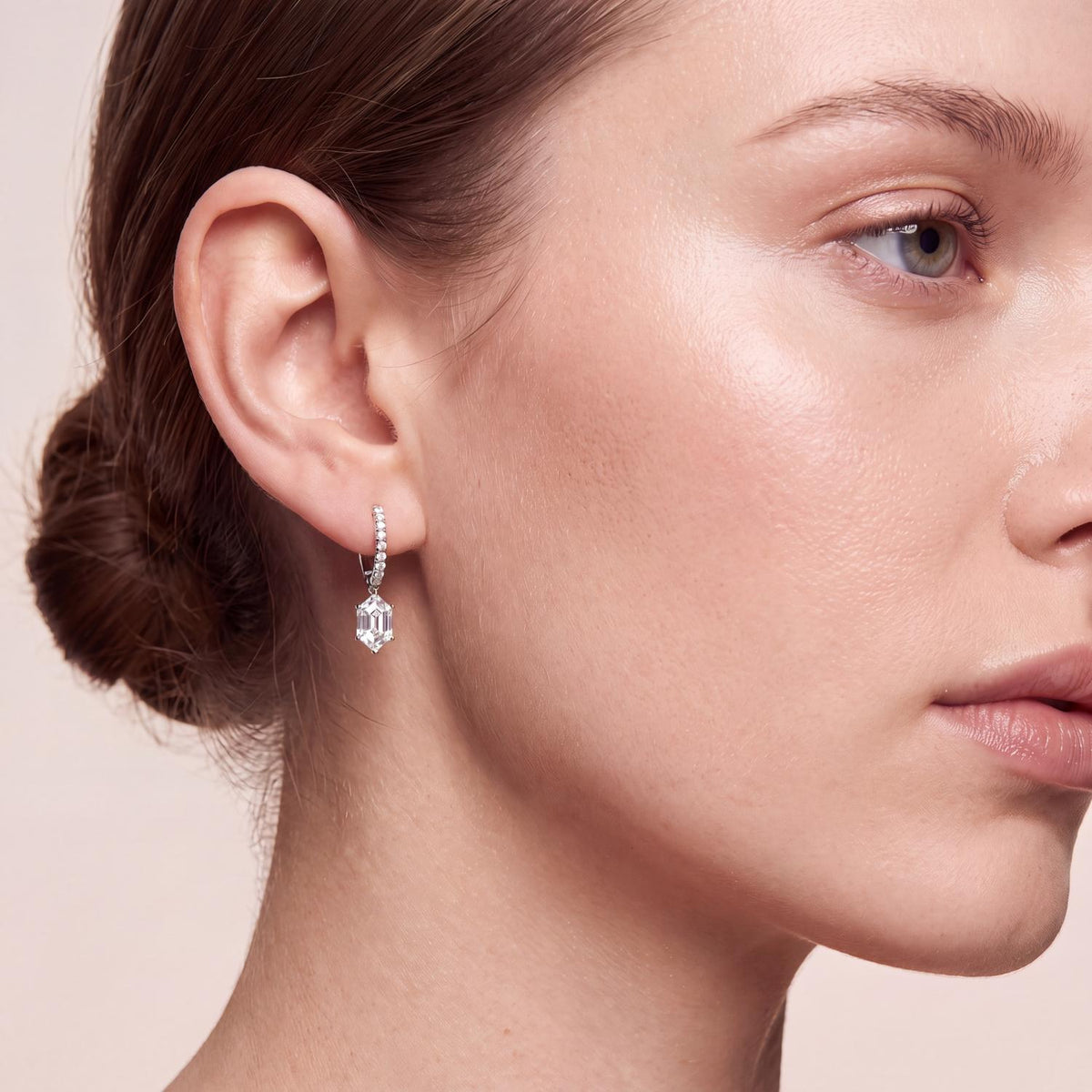 White gold Diamond Earrings · 4.86 ctw