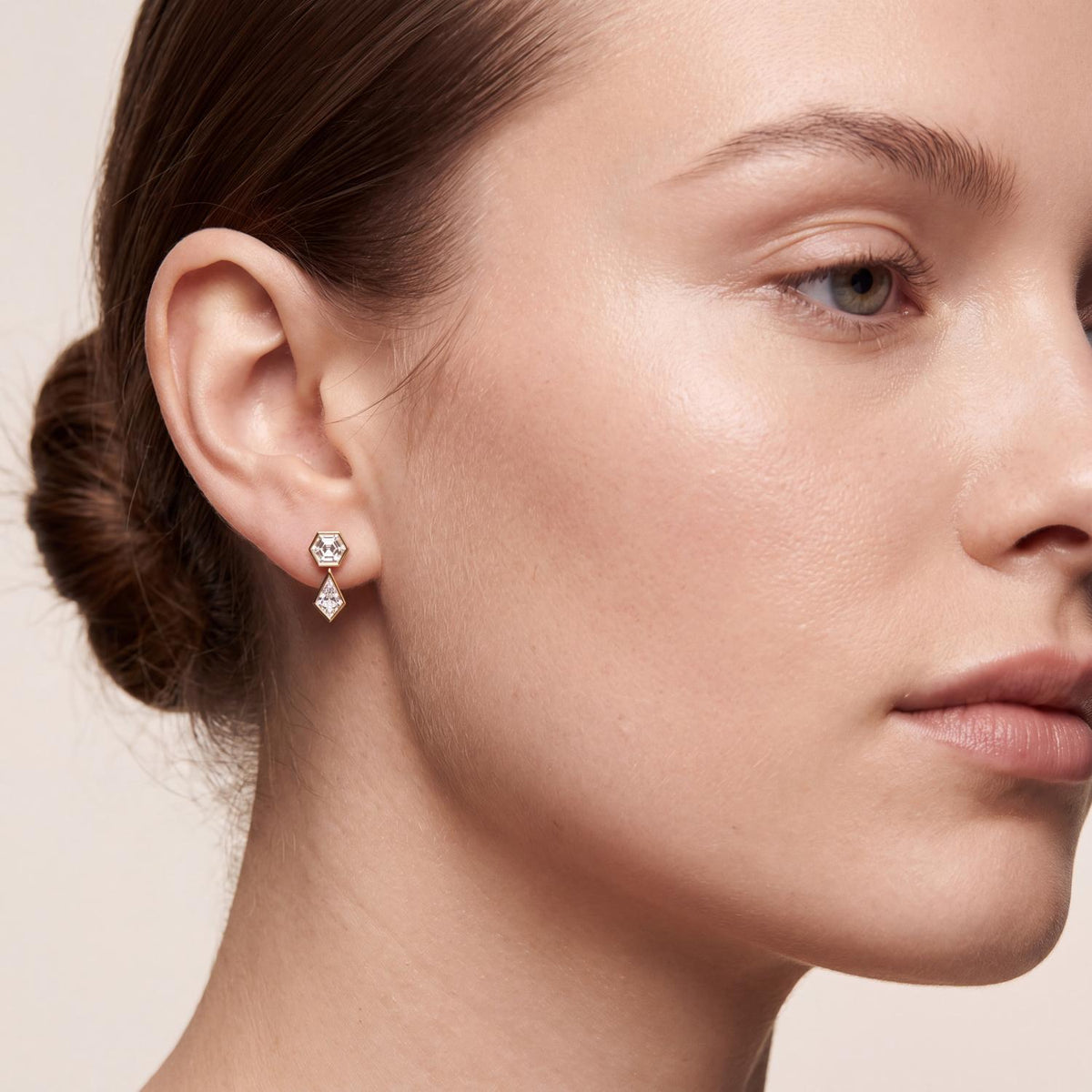 Yellow gold Diamond Earrings · 3.59 ctw