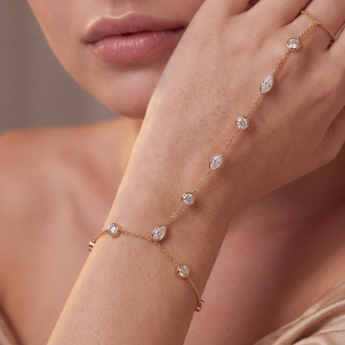 Yellow gold Diamond Bracelet · 2.83 ctw