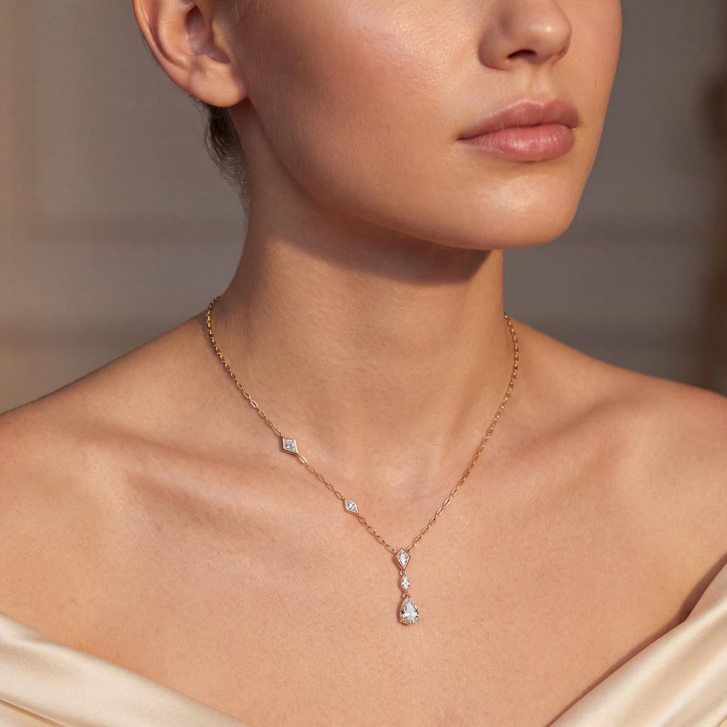 Yellow gold Diamond Pendant · 1.66 ctw