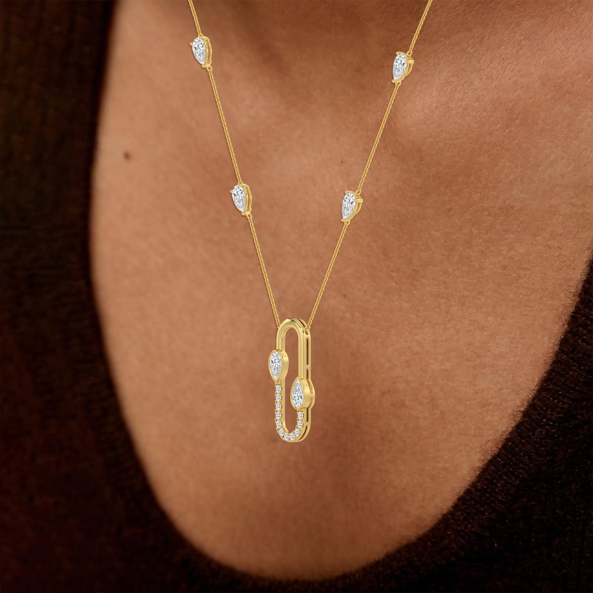 Yellow gold Diamond Pendant · 3.68 ctw