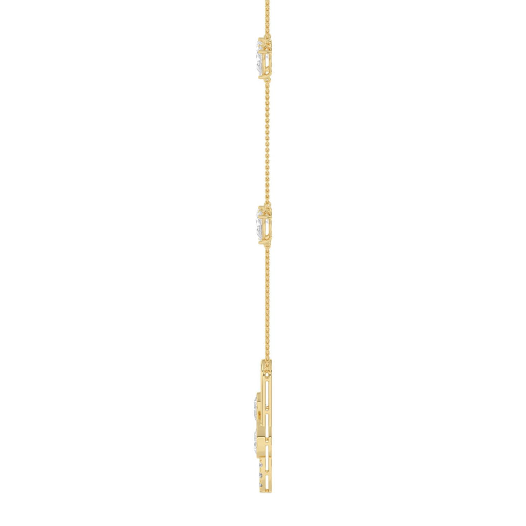 Yellow gold Diamond Pendant · 3.68 ctw