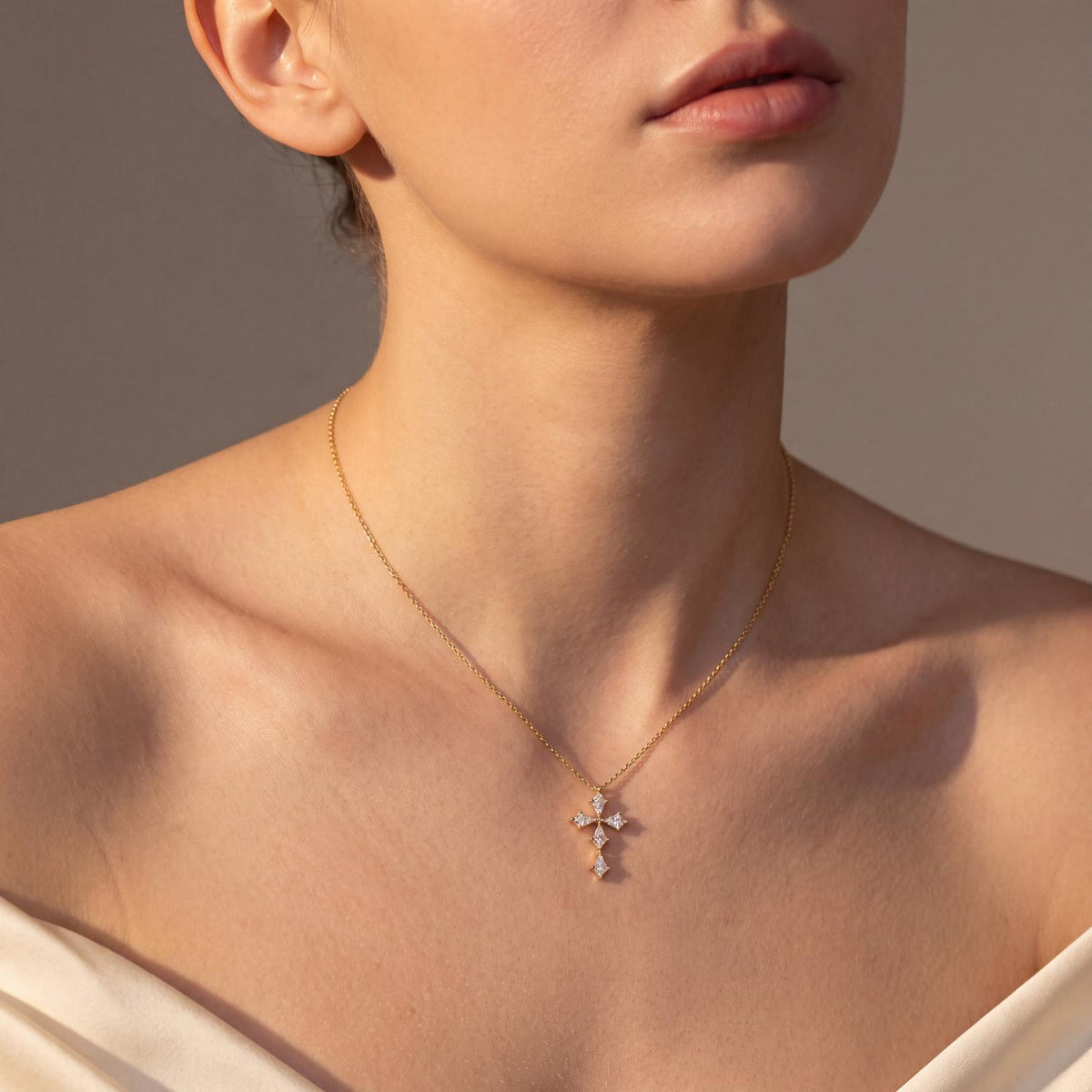 Yellow gold Diamond Pendant · 1.25 ctw