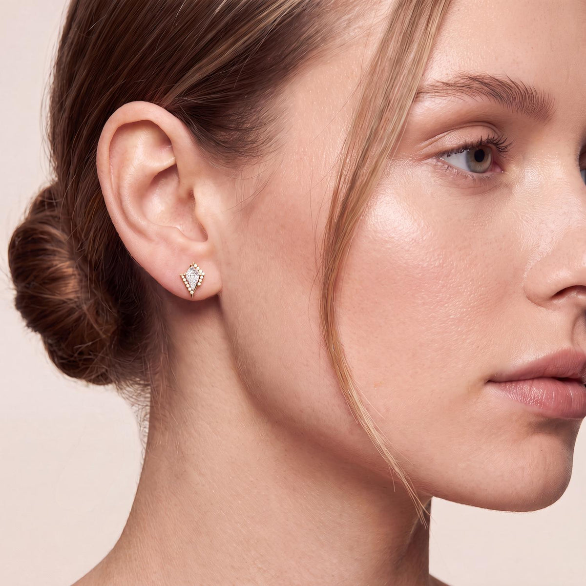Yellow gold Diamond Earrings · 1.5 ctw