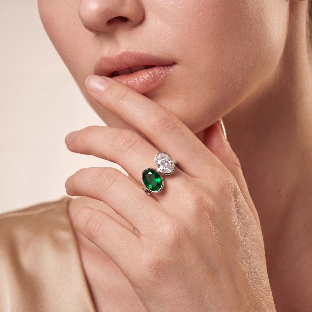 White gold Green Oval Diamond Ring · 5.23 ctw