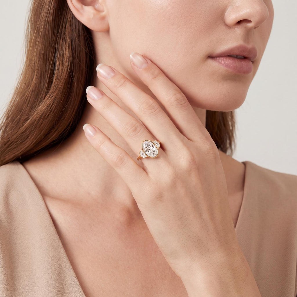 Yellow gold Diamond Ring · 2.9 ctw
