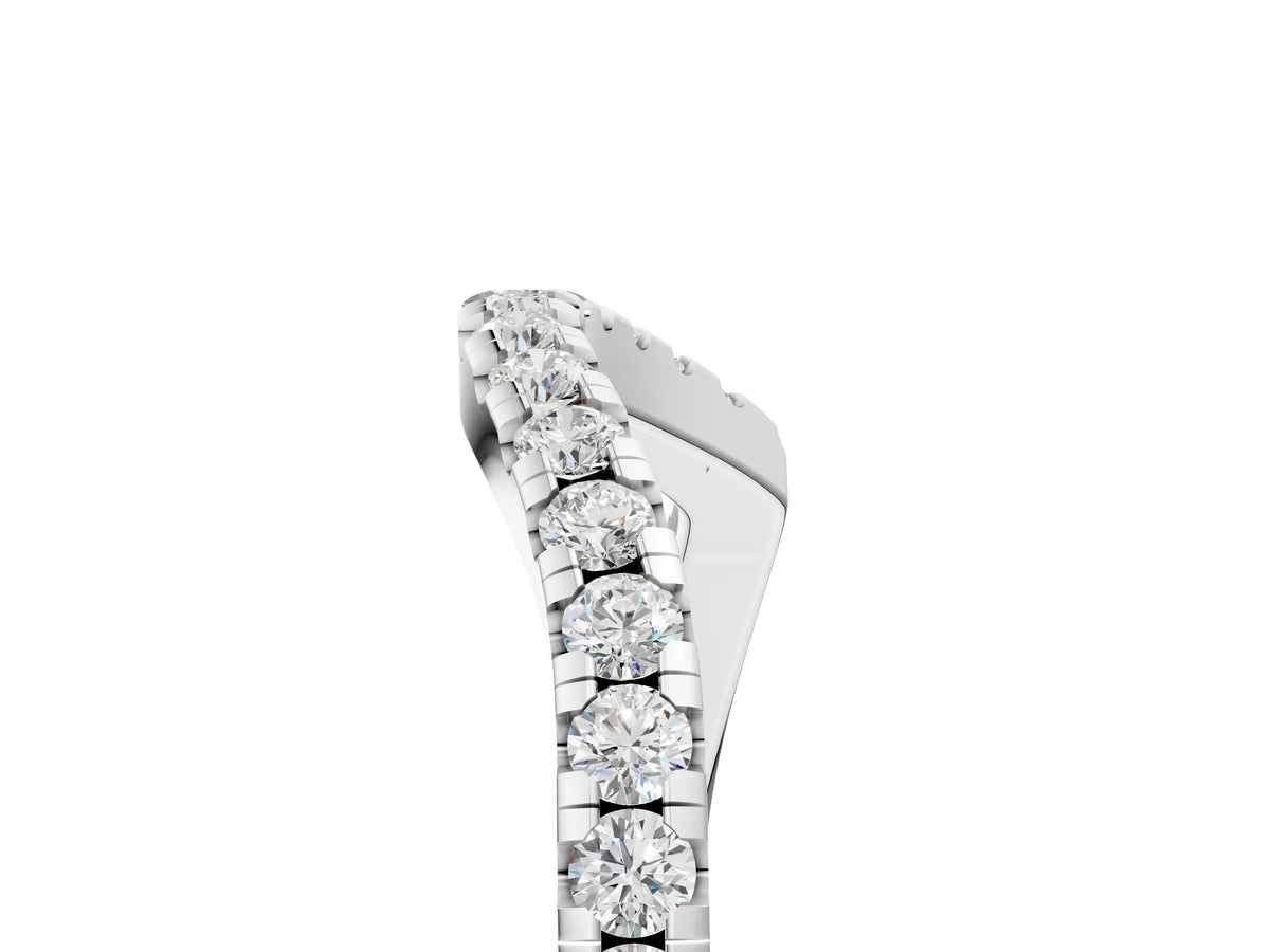Silver Round Diamond Pavé Twist Band with U-Prong Setting