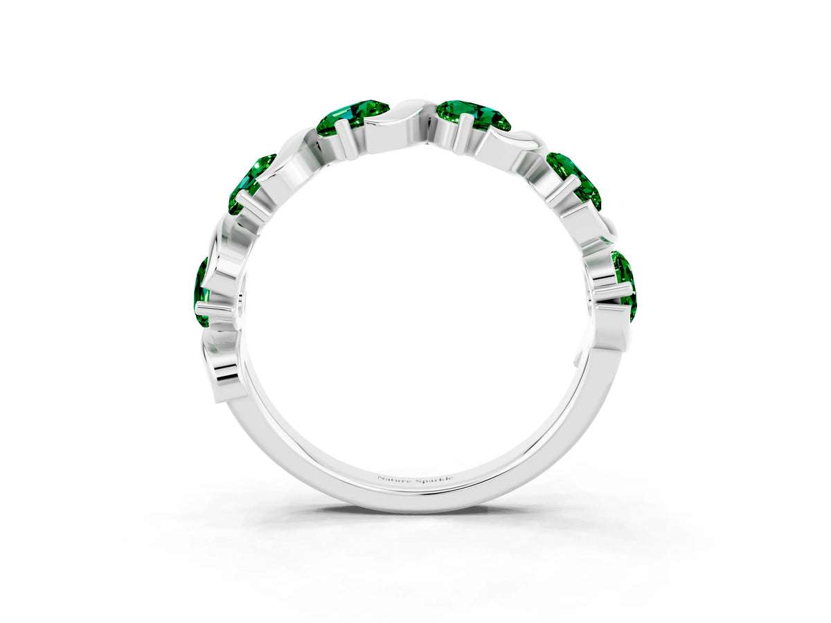 Six-Stone Round Emerald Wave Band in Platinum with Shared Prong Setting