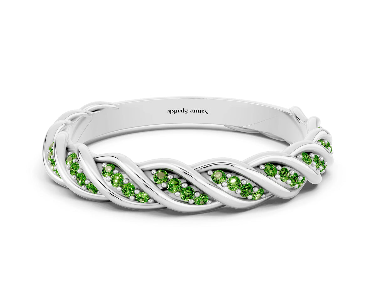 Twisted Pavé Round Peridot Eternity Band in White gold with Shared Prong Setting
